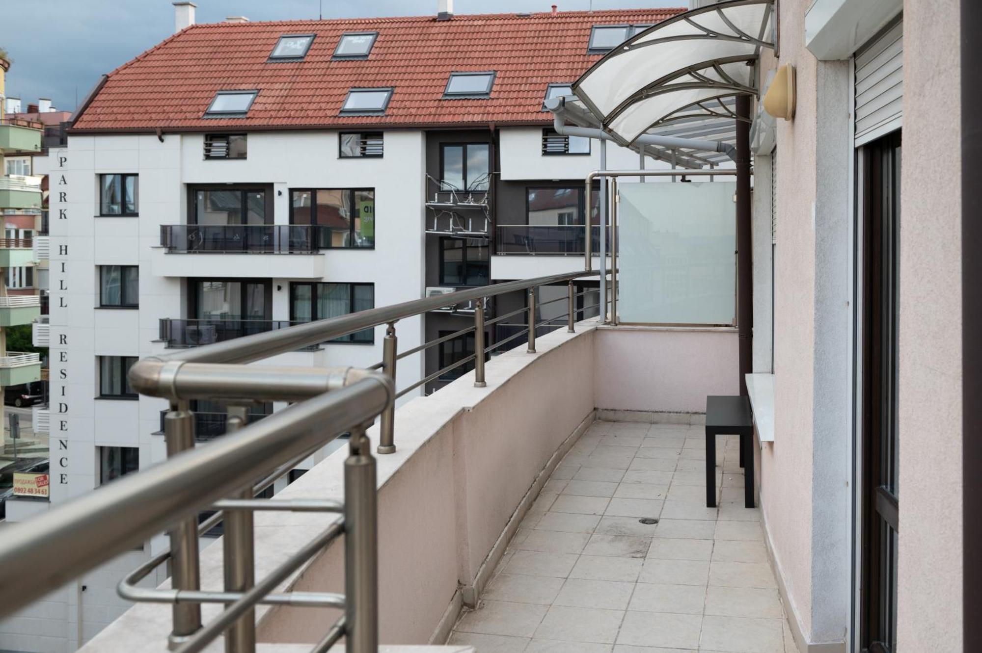 Charming 1br Steps From South Park Sofia