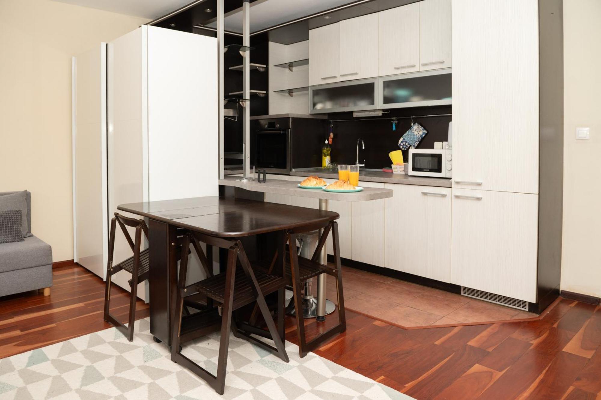 Charming 1br Steps From South Park Sofia